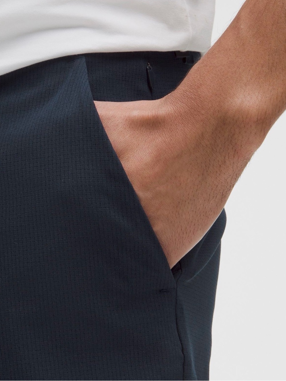 9" Lululemon Commission Short Classic 9" in color Obsidian ( deep gray) - Picture 10 of 11